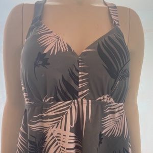 Women Plus Kona Sol Bathing Suit Top size: 18W